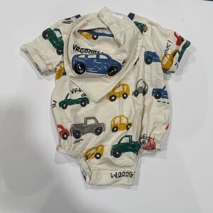 Mud Pie Baby Boy Car  Themed One Piece Romper with Bib Set Size 3-6 M